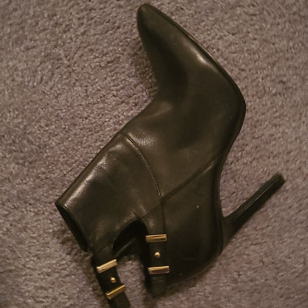 Boots - Picture 4 of 8